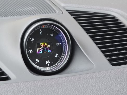 Certified 2023 Porsche Cayenne image 31