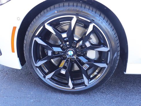 New 2026 BMW 330i Sedan w/ M Sport Package image 39