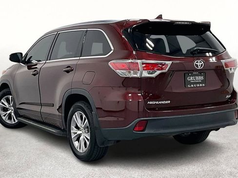 Used 2015 Toyota Highlander XLE image 15