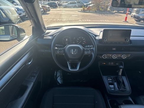 Used 2025 Honda CR-V Sport image 12