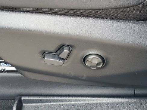 New 2027 Chrysler Pacifica Select FWD image 20
