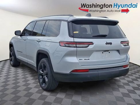 Used 2022 Jeep Grand Cherokee L Laredo AWD/4WD image 4