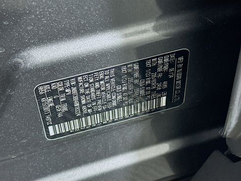 Used 2024 Nissan Rogue SV w/ SV Premium Package image 12