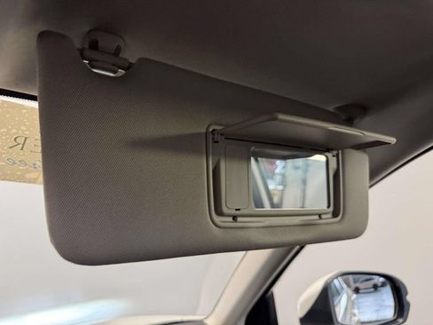 Used 2023 Honda HR-V LX image 26