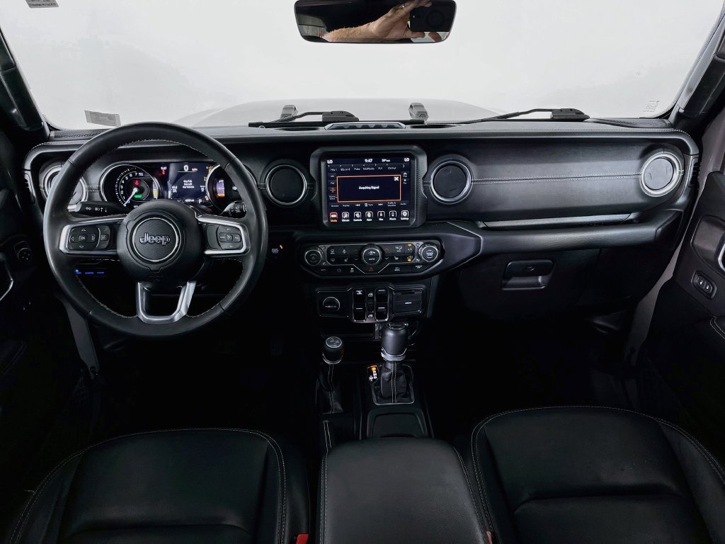 Used 2023 Jeep Wrangler Unlimited Sahara w/ Cold Weather Group AWD/4WD image 10
