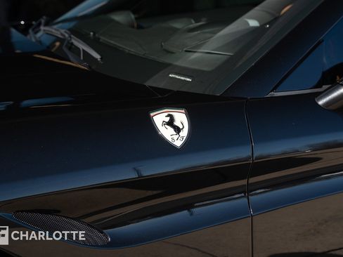 Used 2016 Ferrari California T image 8