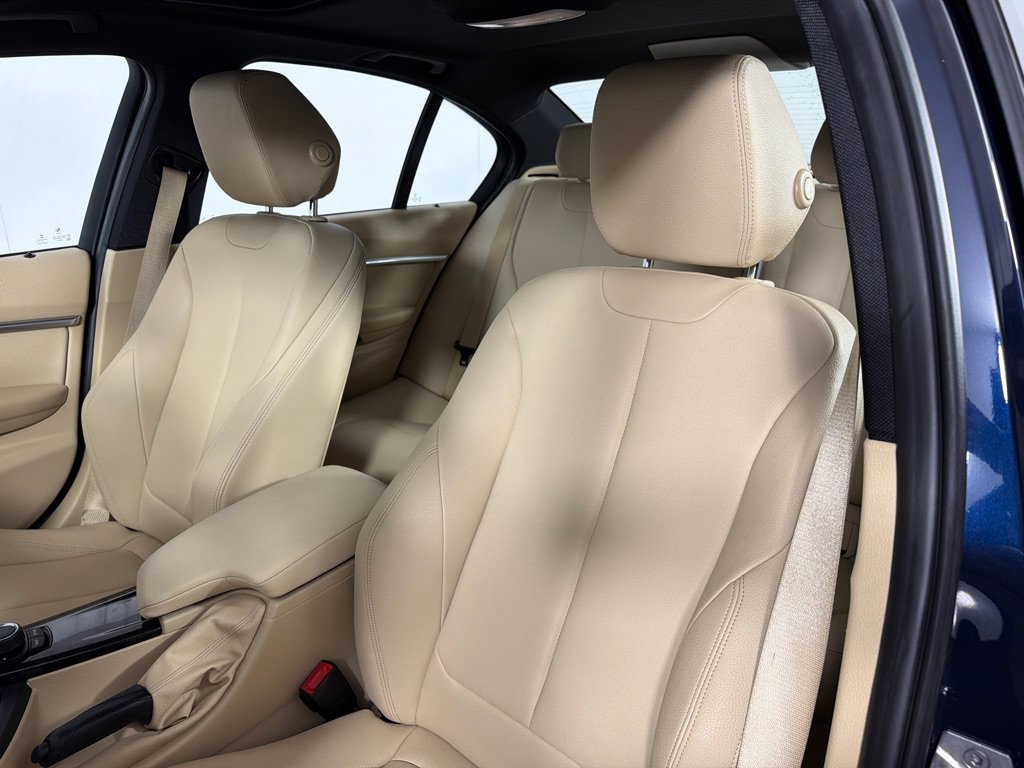 Used 2016 BMW 328i Sedan w/ Driver Assistance Package RWD image 13