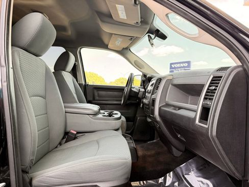 Used 2013 RAM 1500 Express RWD image 26
