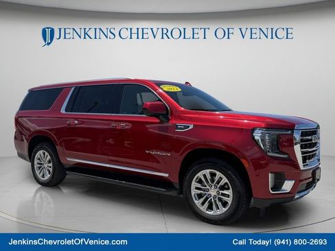 Used 2024 GMC Yukon XL SLT AWD/4WD image 1