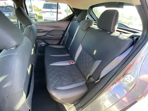 Used 2018 Nissan Kicks SV FWD image 21