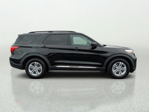 Used 2022 Ford Explorer XLT RWD image 8