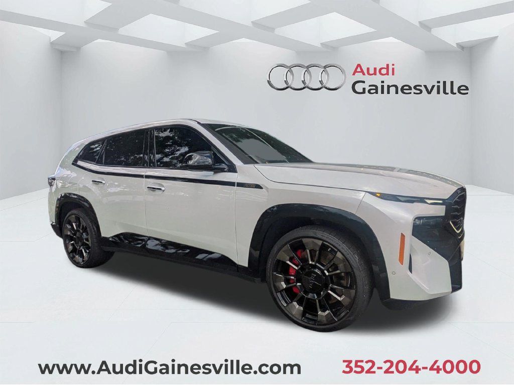 Used 2024 BMW XM AWD/4WD image 1