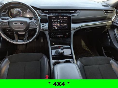 Used 2021 Jeep Grand Cherokee L Laredo image 6