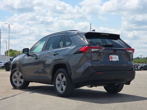Used 2022 Toyota RAV4 XLE w/ Convenience Package FWD image 21