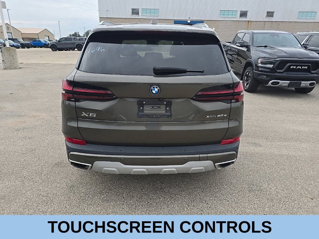 Used 2025 BMW X5 xDrive50e AWD/4WD image 5