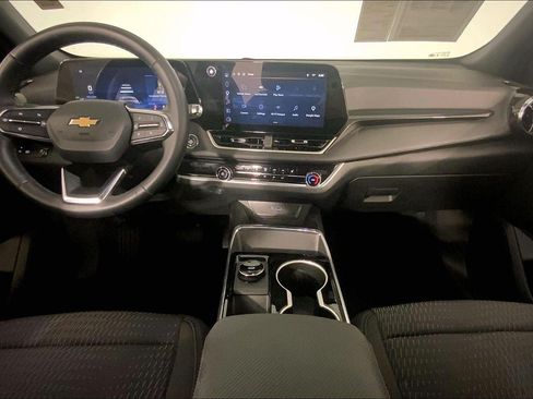 Used 2026 Chevrolet Equinox LT FWD image 15