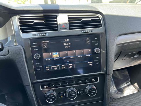 Used 2019 Volkswagen e-Golf SE w/ Driver Assistance Package FWD image 84