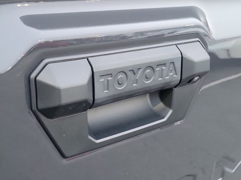 New 2026 Toyota Tacoma SR5 image 7