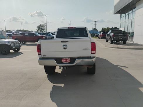 Used 2014 RAM 2500 Tradesman w/ Chrome Appearance Group AWD/4WD image 4