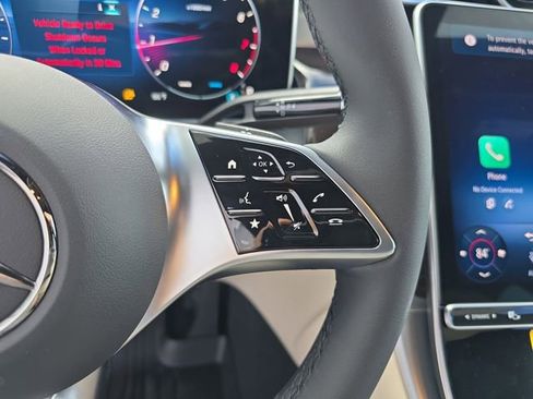 New 2026 Mercedes-Benz GLC 300 4MATIC image 32