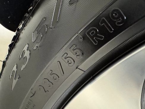 Used 2022 Mercedes-Benz GLC 300 GLC 300 w/ Premium Package Lite image 24