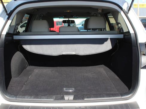 Used 2012 Subaru Outback 2.5i Limited AWD/4WD image 13