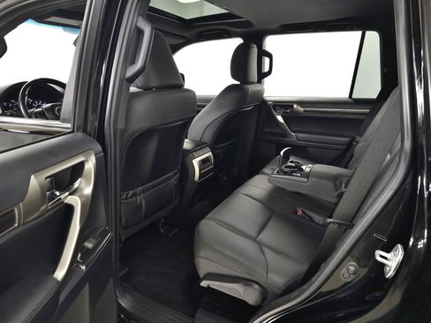 Used 2021 Lexus GX 460 Premium w/ Premium Package AWD/4WD image 29