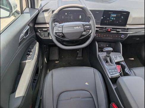 New 2026 Kia Sportage SX FWD image 6