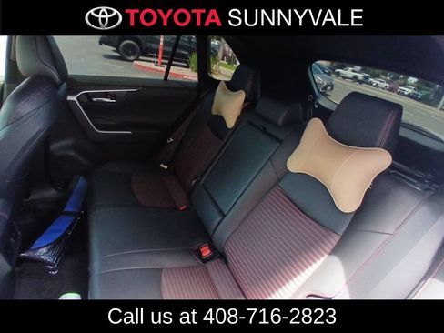 Used 2025 Toyota RAV4 XSE w/ Weather Package AWD/4WD image 5
