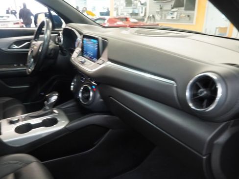 Used 2022 Chevrolet Blazer LT image 28