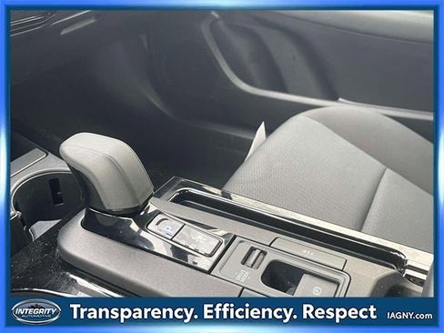 Certified 2024 Toyota Prius LE image 29