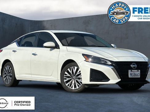 Certified 2023 Nissan Altima 2.5 SV w/ SV Premium Package image 1