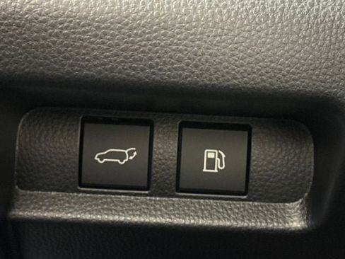 New 2026 Toyota Crown Signia image 33