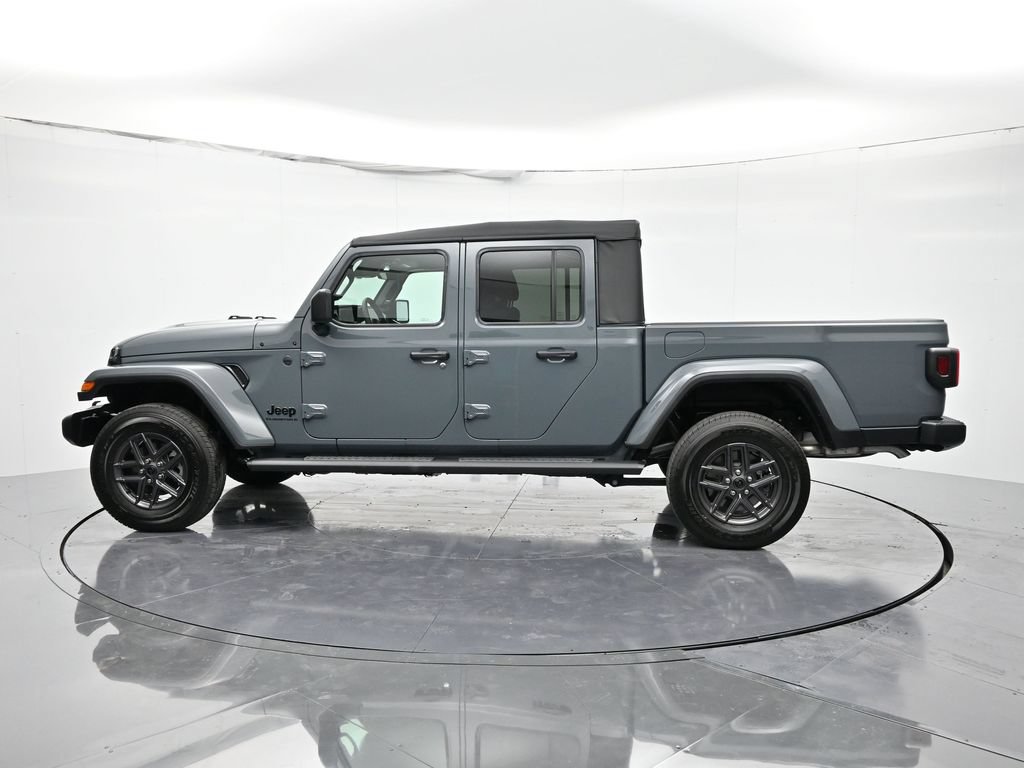 New 2026 Jeep Gladiator Sport AWD/4WD image 8