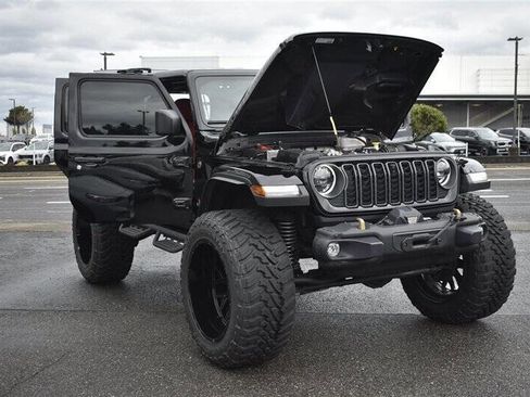 Used 2024 Jeep Wrangler Unlimited Rubicon 392 AWD/4WD image 43