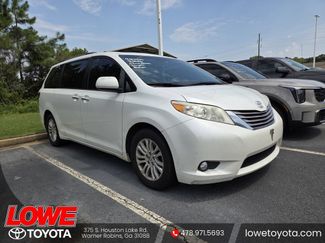 Used 2015 Toyota Sienna XLE Premium FWD video 1