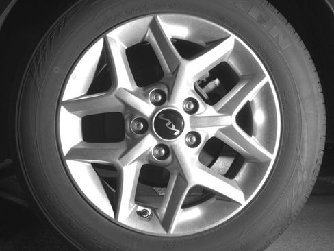 Used 2025 Kia Soul LX w/ LX Technology Package FWD image 17
