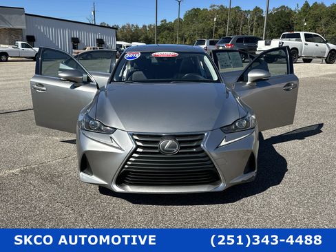 Used 2018 Lexus IS 300 w/ Accessory Package 2 image 30