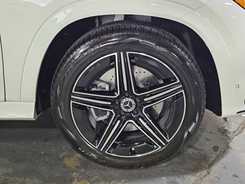 New 2026 Mercedes-Benz GLE 450 4MATIC image 9