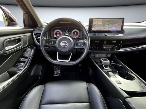 Certified 2024 Nissan Rogue SL image 8