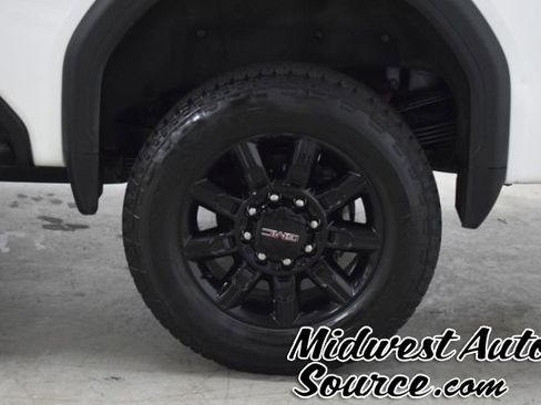 Used 2024 GMC Sierra 3500 AT4 w/ AT4 Premium Plus Package AWD/4WD image 8