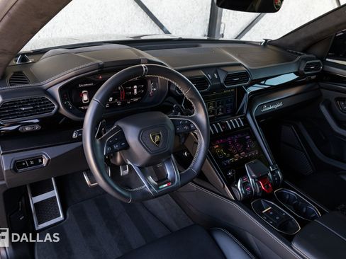 Used 2024 Lamborghini Urus S AWD/4WD image 24