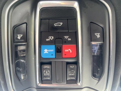 Used 2023 Jeep Grand Cherokee L Laredo AWD/4WD image 56