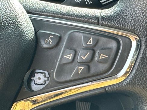 Used 2018 Chevrolet Cruze LT w/ Convenience Package image 25