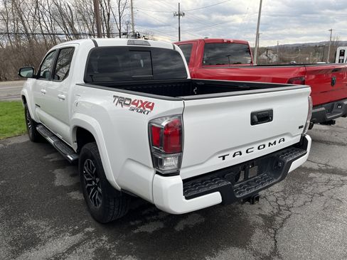 Used 2023 Toyota Tacoma TRD Sport w/ Black Out Package (TMS) AWD/4WD image 5