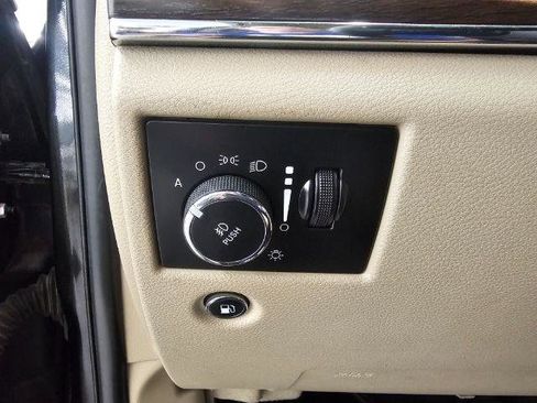 Used 2018 Jeep Grand Cherokee Limited w/ Trailer Tow Group IV image 14