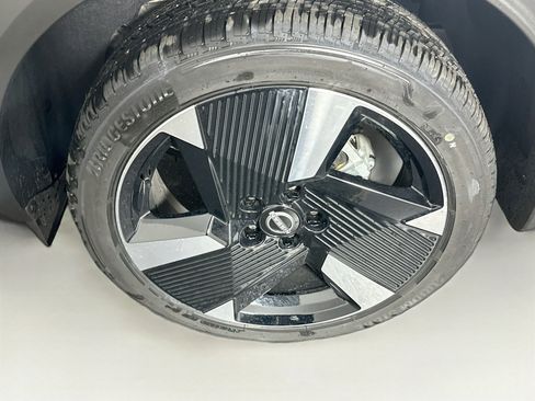 Used 2026 Nissan Kicks SR w/ Cold Weather Package FWD image 11