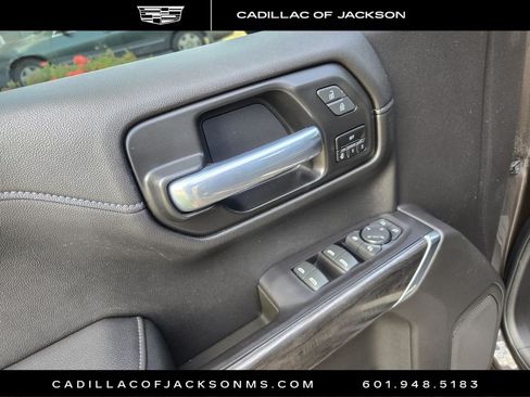 Used 2021 Chevrolet Silverado 1500 LTZ RWD image 12