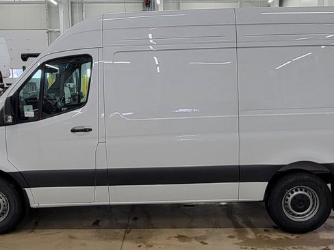New 2025 Mercedes-Benz Sprinter 2500 image 6