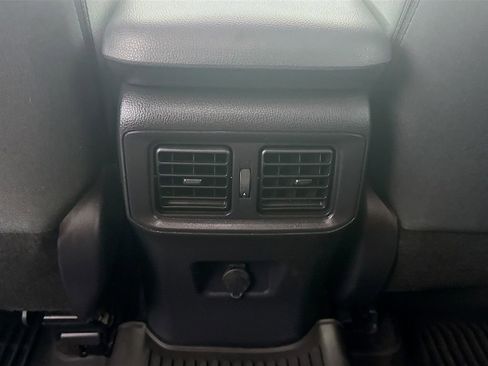 Used 2022 Toyota RAV4 LE image 24